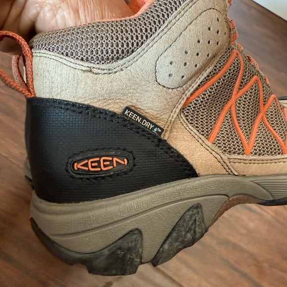 Keen Verdi II Mid Hiking Boots-Like New-Size 6 Tan and Orange - Picture 7 of 11